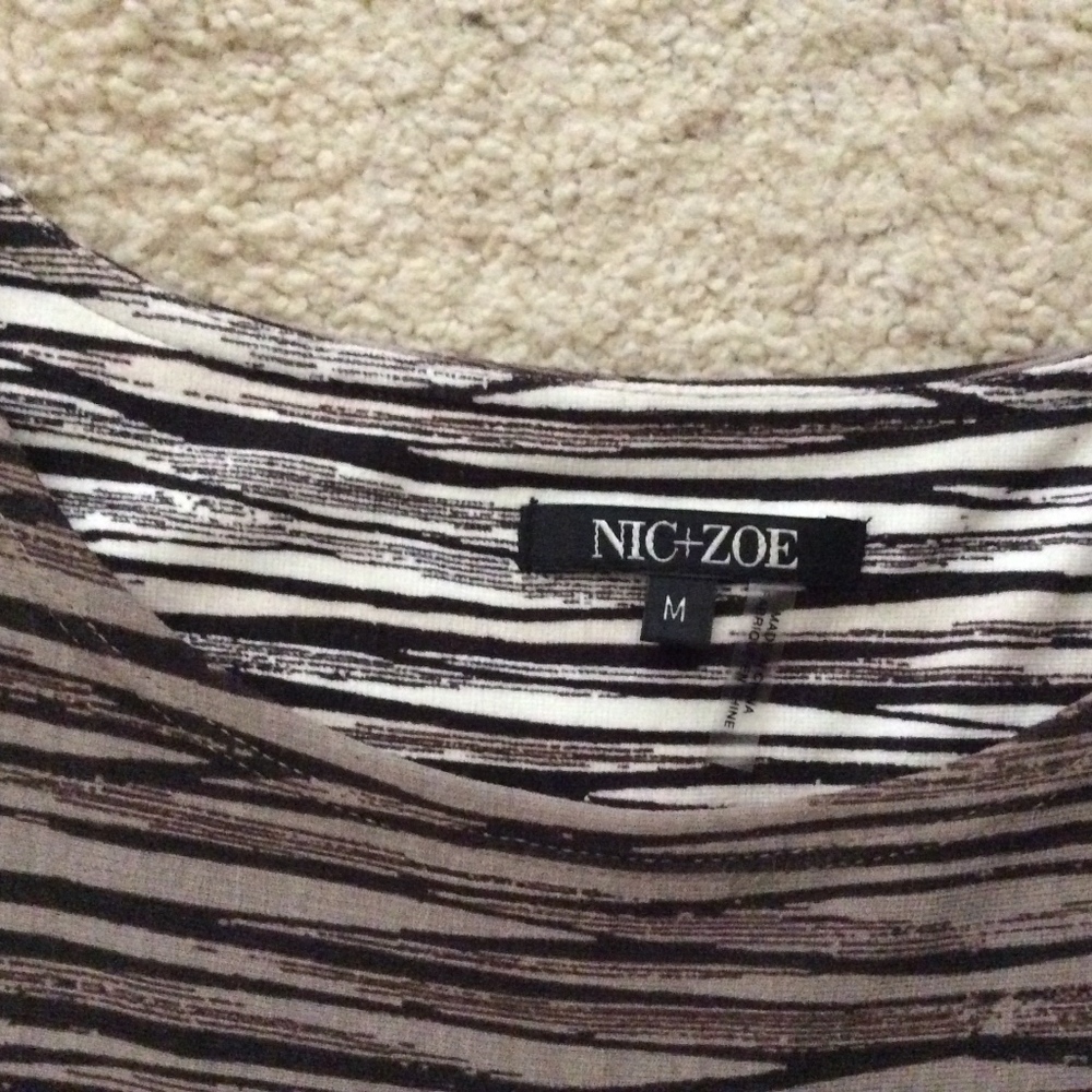 Nic + Zoe Top and Skirt Set - Picture 4 of 5